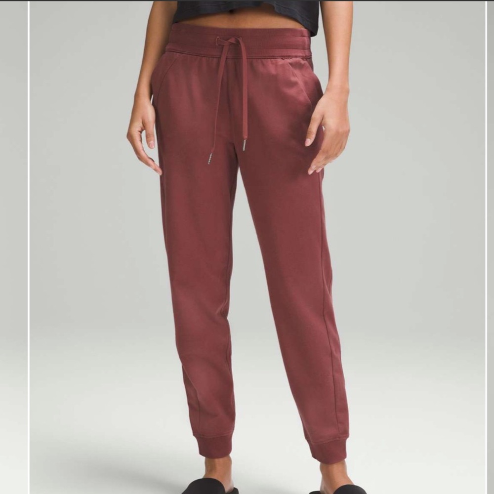 Lululemon Scuba High-Rise French Terry Jogger